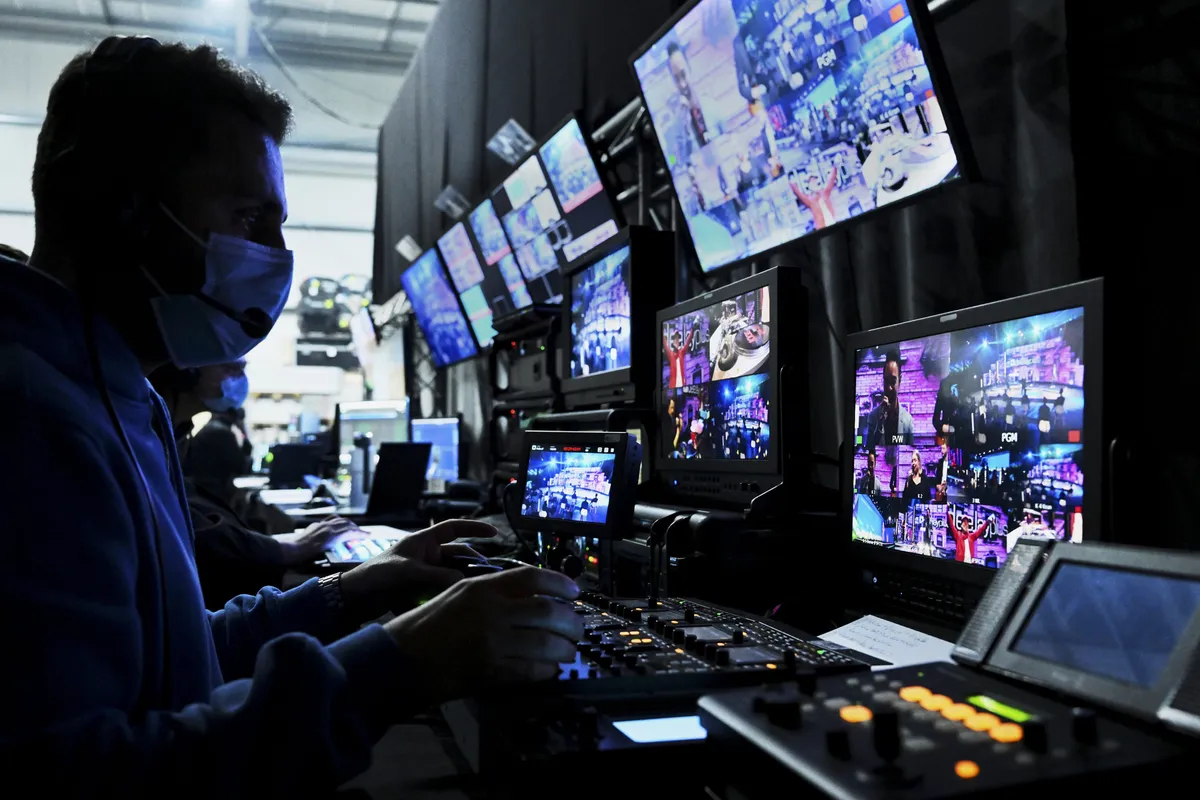 Deejay Plus bei den Hybriden BrandEx Awards 2022.